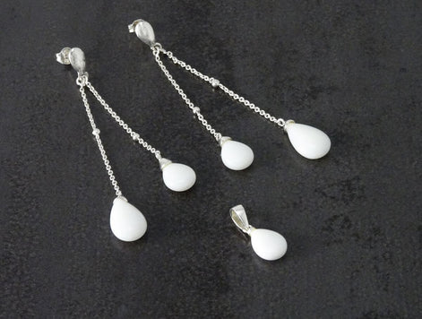 Agate Teardrop Earrings - Sterling Silver - Chainmaille Stones Earrings - Link earrings - White Agate Gemstone - white stone earrings