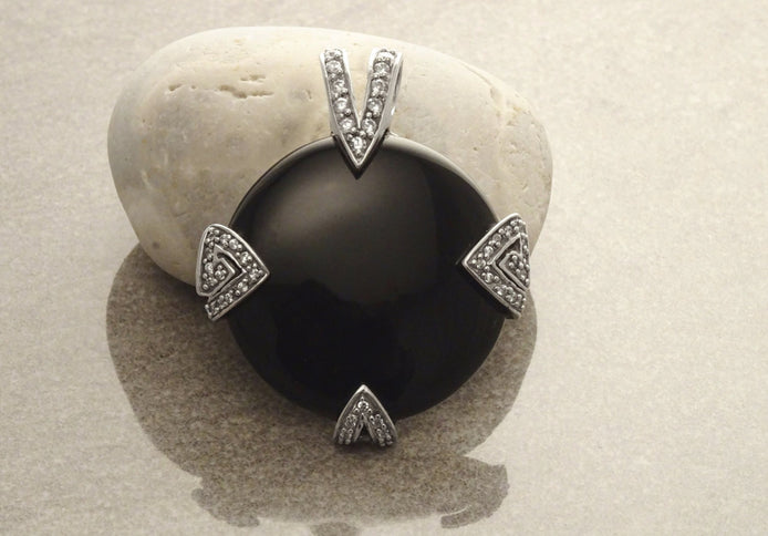 Statement Black Onyx Pendant, Sterling Silver, Round Black Onyx Gemstone Pendant, Retro Art Deco Jewelry, Cocktail Necklace, Vintage Gift