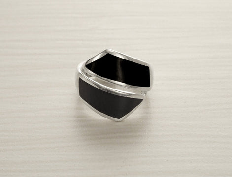 Onyx Bypass Ring - Sterling Silver - Black Onyx - Gemstone Crossing Ring - Designer Ring - Black Stone Ring - Framed Geometrical Ring