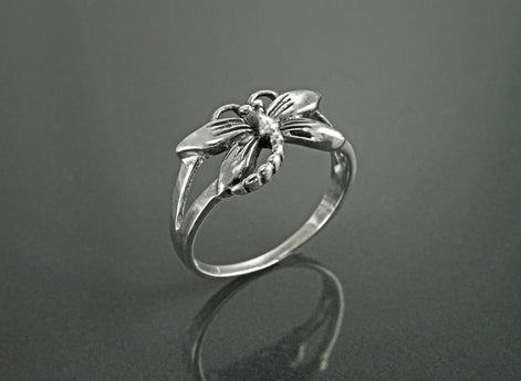 Dragonfly Ring, Sterling Silver, Boho Ring, Damselfly Ring, Flying Insect Ring, Nature Jewelry, Bugs Ring, Garden Bug ring, Dainty Jewelry