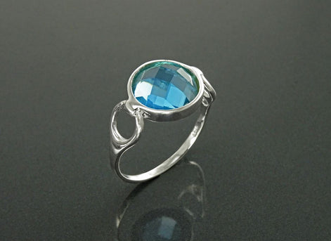 Blue Round Ring, Sterling Silver, Blue Aquamarine Color Stone (CZ), Faceted Round Cushion, Modern Ring, Unusual Original Setting,