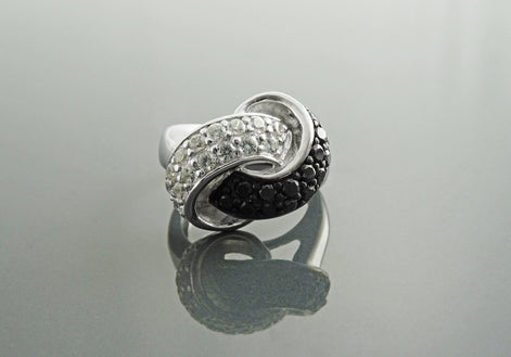Knot Ring, Sterling Silver, Black & White Color (CZ) Stones, Node Ribbon Ring, Gift for her, Bold Jewelry for woman, Modern Infinity Design
