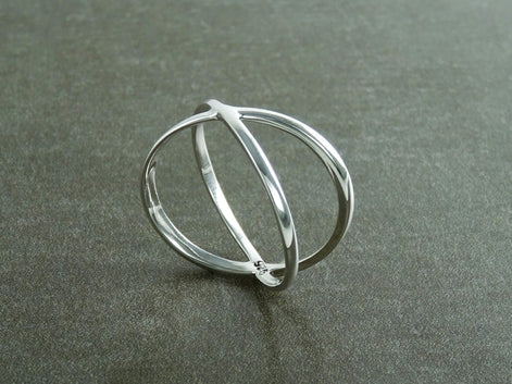 Criss Cross Ring, Silver X Ring, Cross Ring, Popular X Ring, X-Ring, criss-cross ring, silver ring, statement X ring, women, popular ring