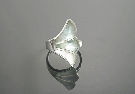 White Shell Ring, Sterling Silver, Flat Stone Ring, Genuine Mother of Pearl Shell Ring, Fanned Wave Wing, Unique Band Ring, Pearl Jewelry