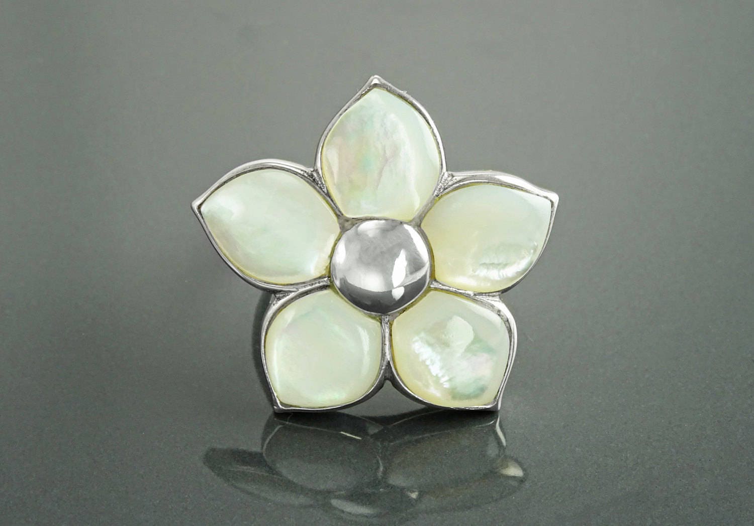 White Flower Ring, Sterling Silver, Mother of Pearl Shell , Polynesian Blossom Frangipani Flowers Petals Ring, White Stone Ring