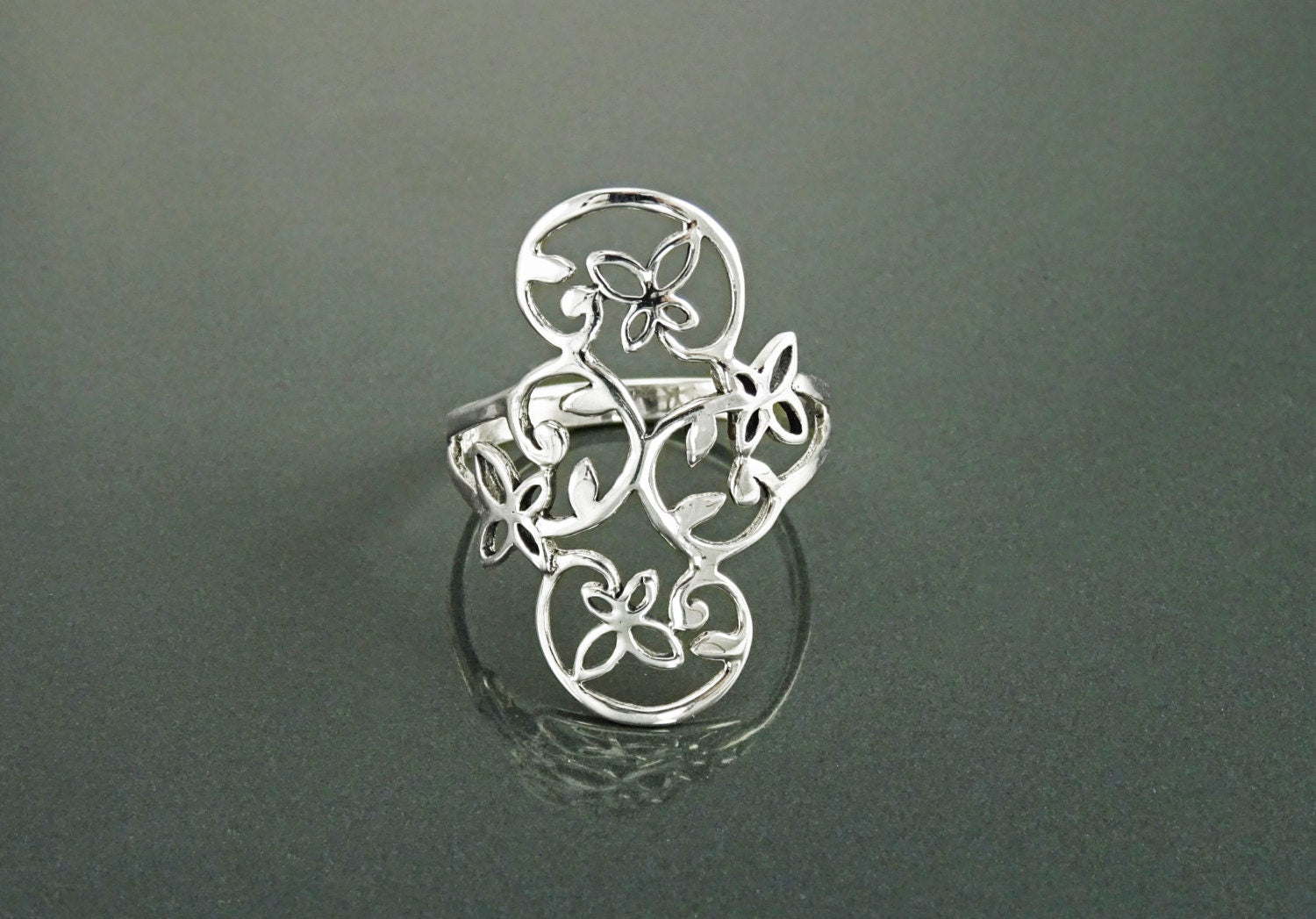 Butterfly Ring, Sterling Silver, Dainty Flying Butterflies Ring, Filigree Ring, Elegant Wide Ring, Nature Jewelry, Open Work Lace Ring