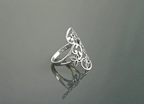 Butterfly Ring, Sterling Silver, Dainty Flying Butterflies Ring, Filigree Ring, Elegant Wide Ring, Nature Jewelry, Open Work Lace Ring