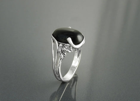 Sterling Silver Onyx Leaf Ring, Boho Antique Rope Shank Band, Oval Black Gemstone