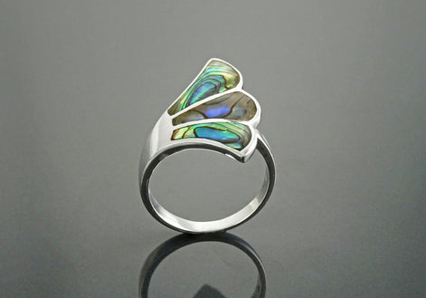 Paua Shell Fan Ring, Sterling Silver, Wave Stone Ring, Flat Abalone Jewelry, Unique Wing Feather Ring, Blue Green Rainbow Color, Art Nouveau