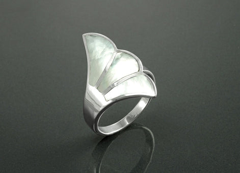 White Shell Ring, Sterling Silver, Flat Stone Ring, Genuine Mother of Pearl Shell Ring, Fanned Wave Wing, Unique Band Ring, Pearl Jewelry