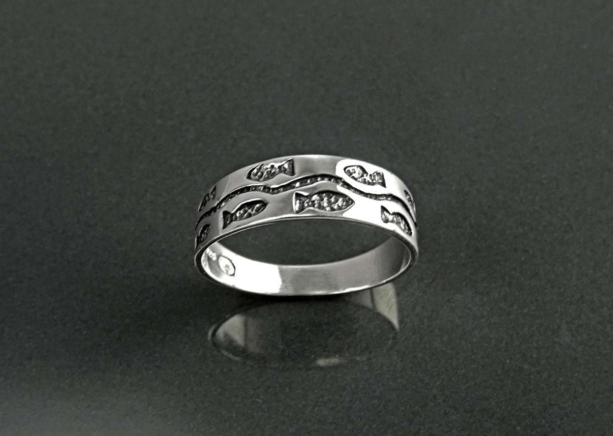 Fish Band Ring, Sterling Silver, Beach Ring, Sea Life Ocean world, Nautical Gift, Fishes, School of Fish, oceanic marine aquatic jewelry