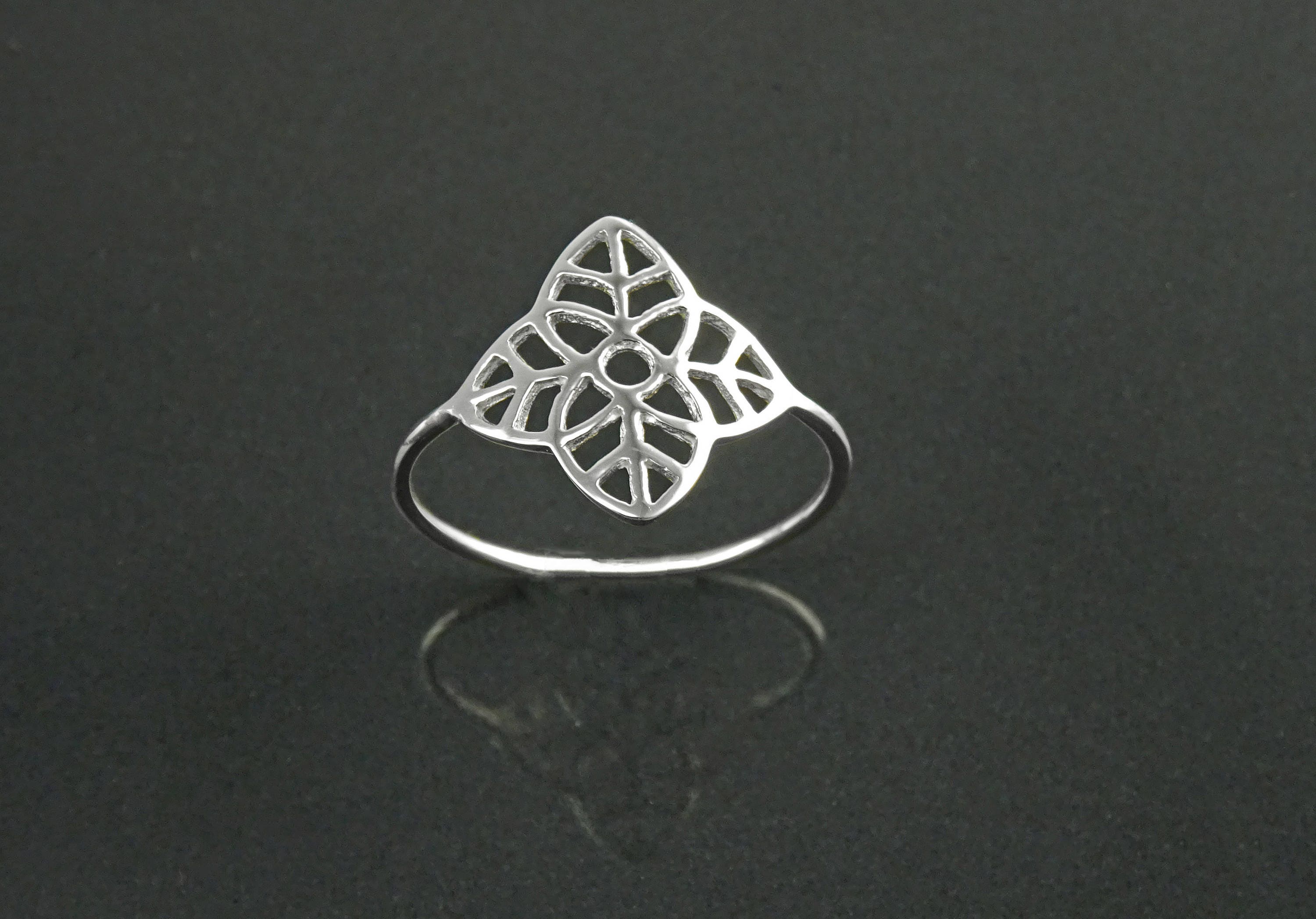 Leaf Sterling Silver Ring • Tree Leaf Nature Life Jewelry • Filigree Band