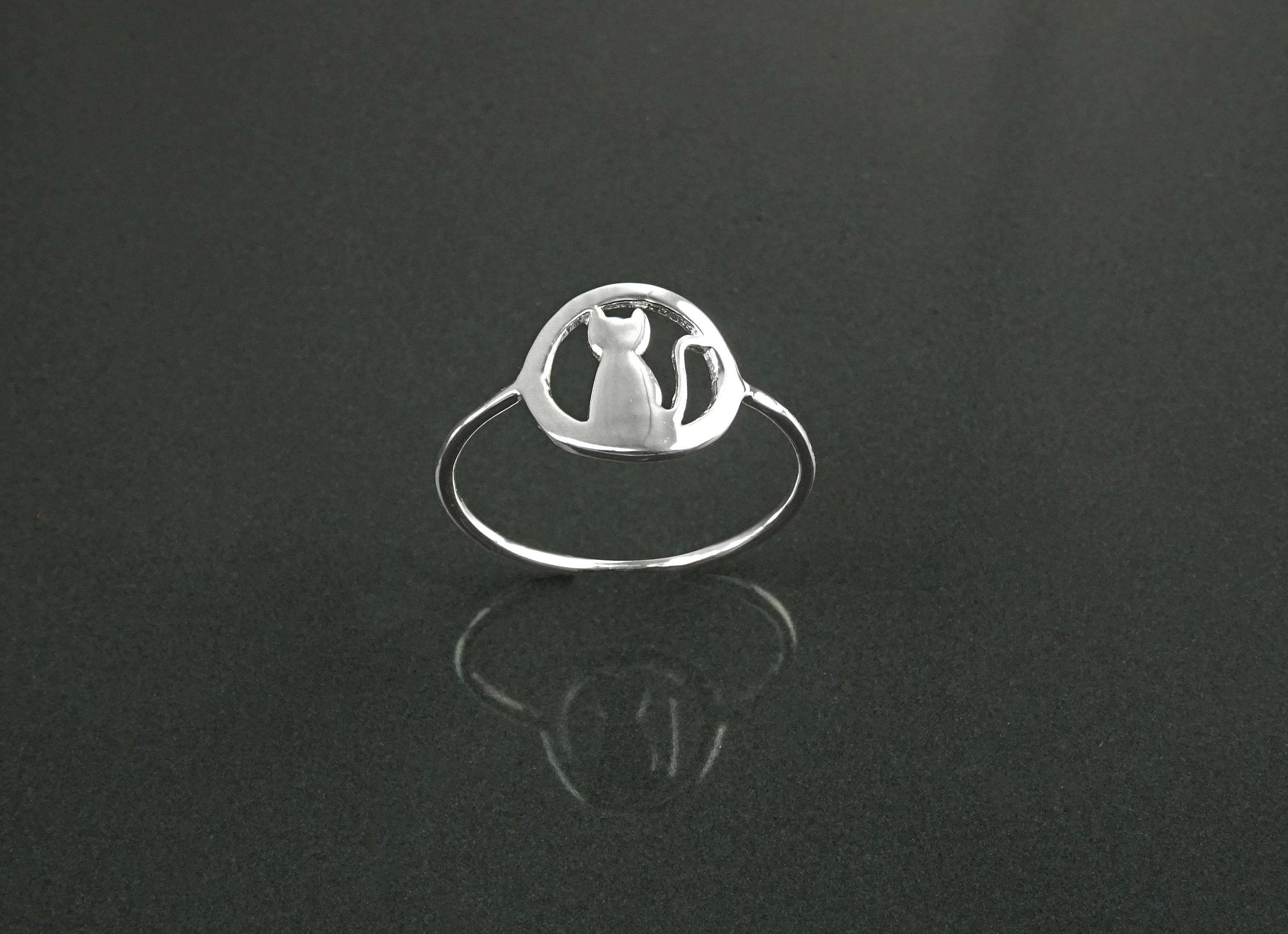 Cat Moon Ring, Sterling Silver, Sitting Cat with Moonlight Round Ring, Kitty Ring, Feline Ring, Pet Jewelry, Pussy Cat Ring, Kitten Ring
