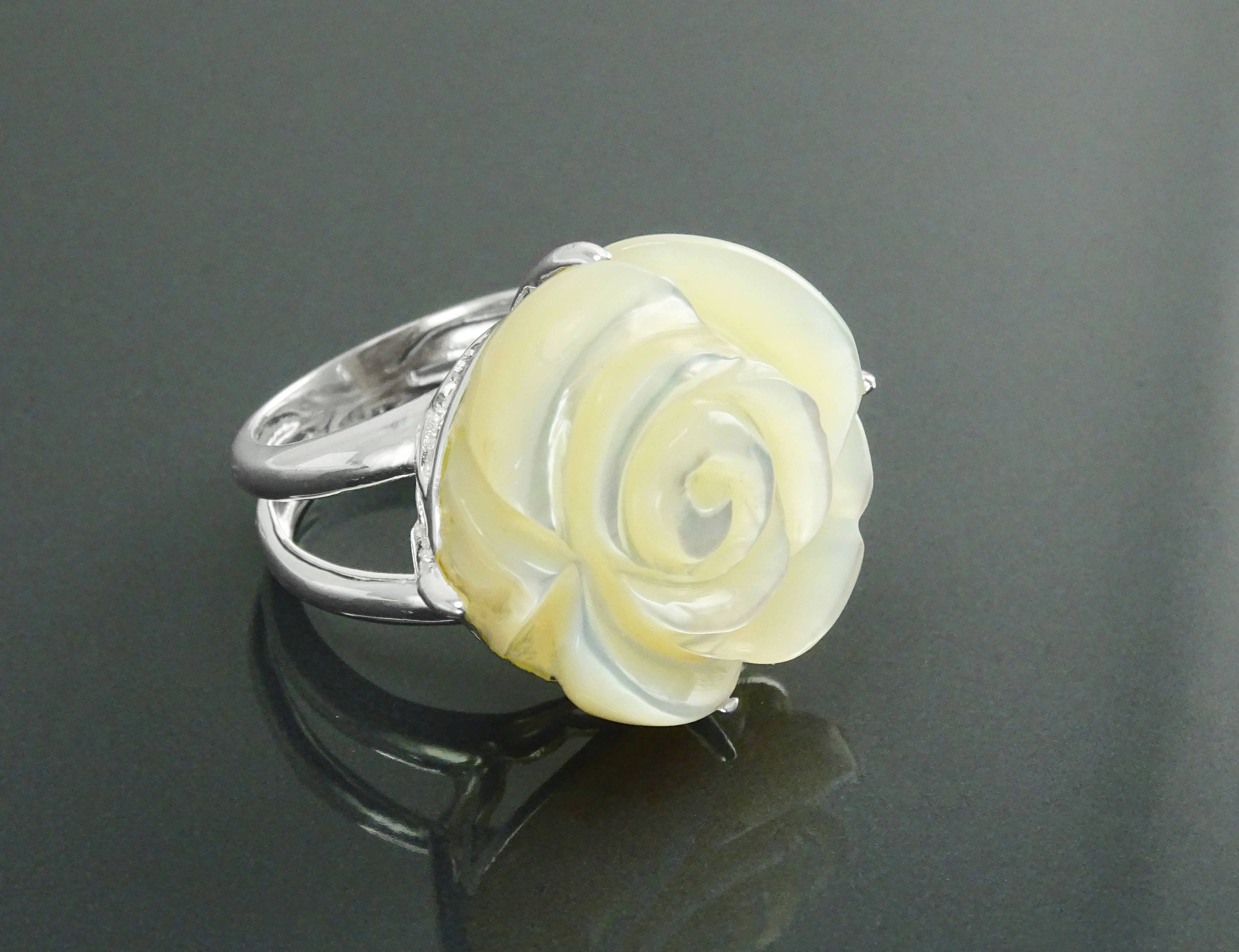 Rose Flower Ring, Sterling Silver, Hand Engraved stone, Mother of Pearl, Hand cut Rose Ring, Unique Floral Ring, Romantic Flower Ring, MOP