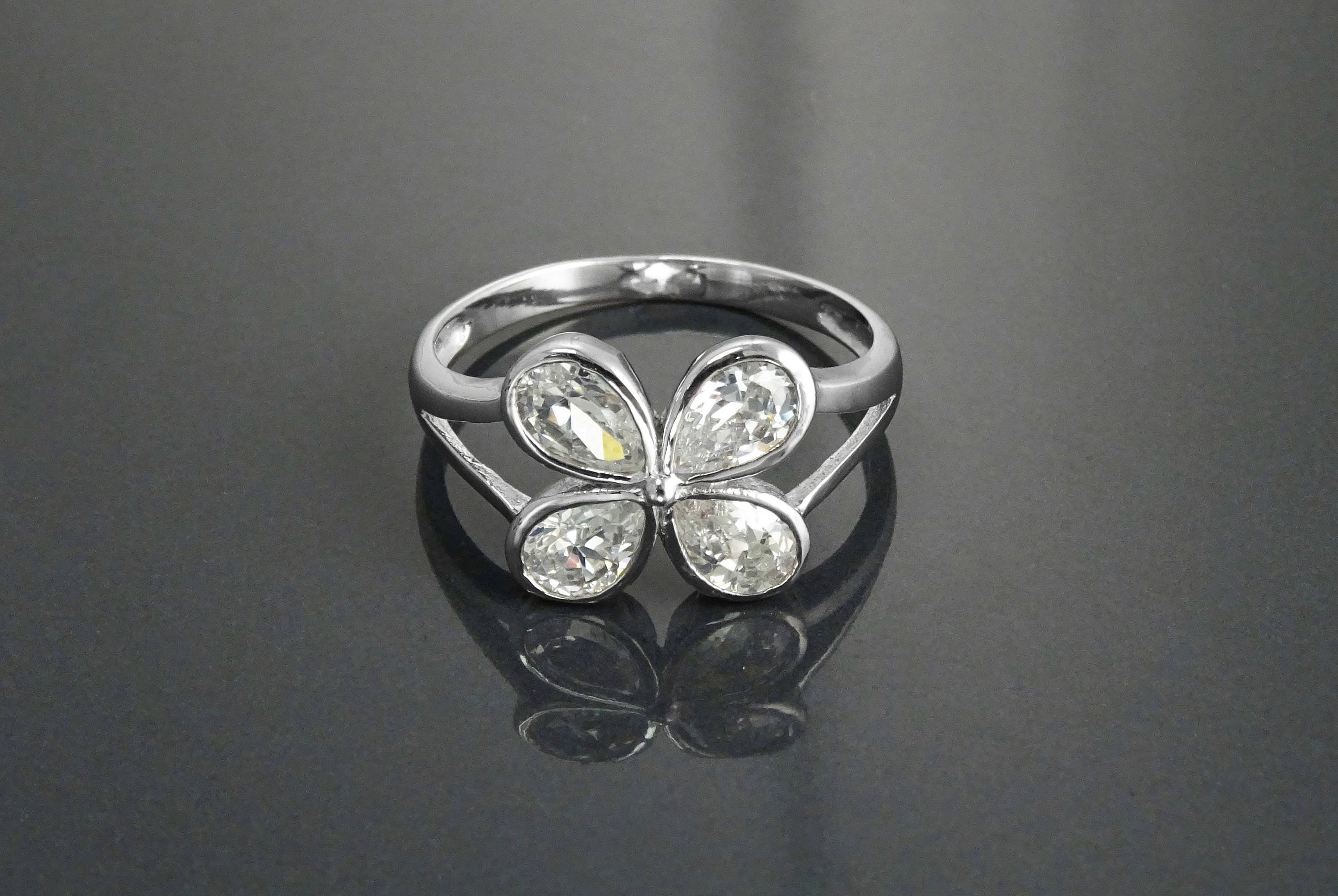 Sterling Silver Four-Leaf Clover Ring • Oval Sones CZ • Modern Jewelry