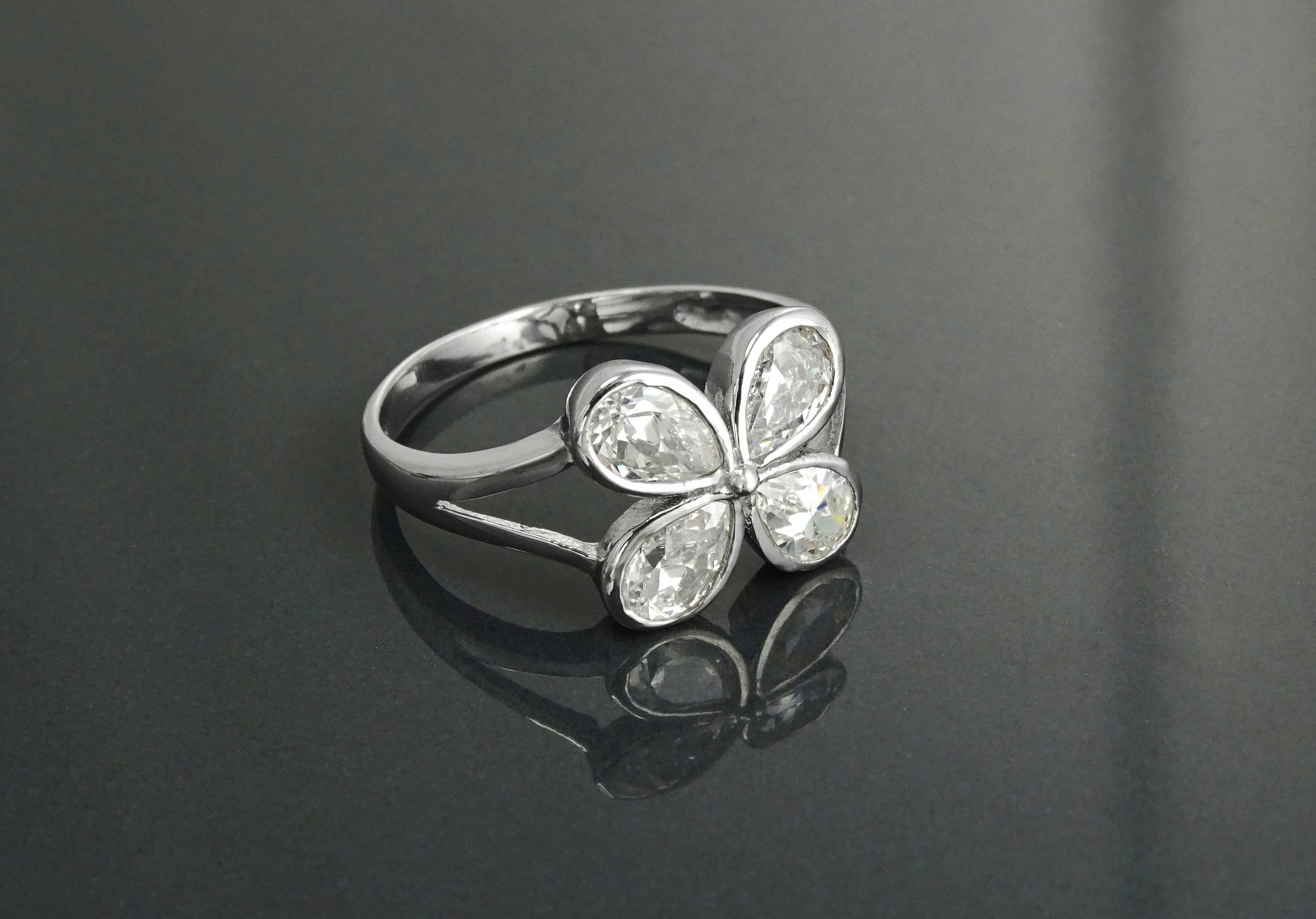 Sterling Silver Four-Leaf Clover Ring • Oval Sones CZ • Modern Jewelry