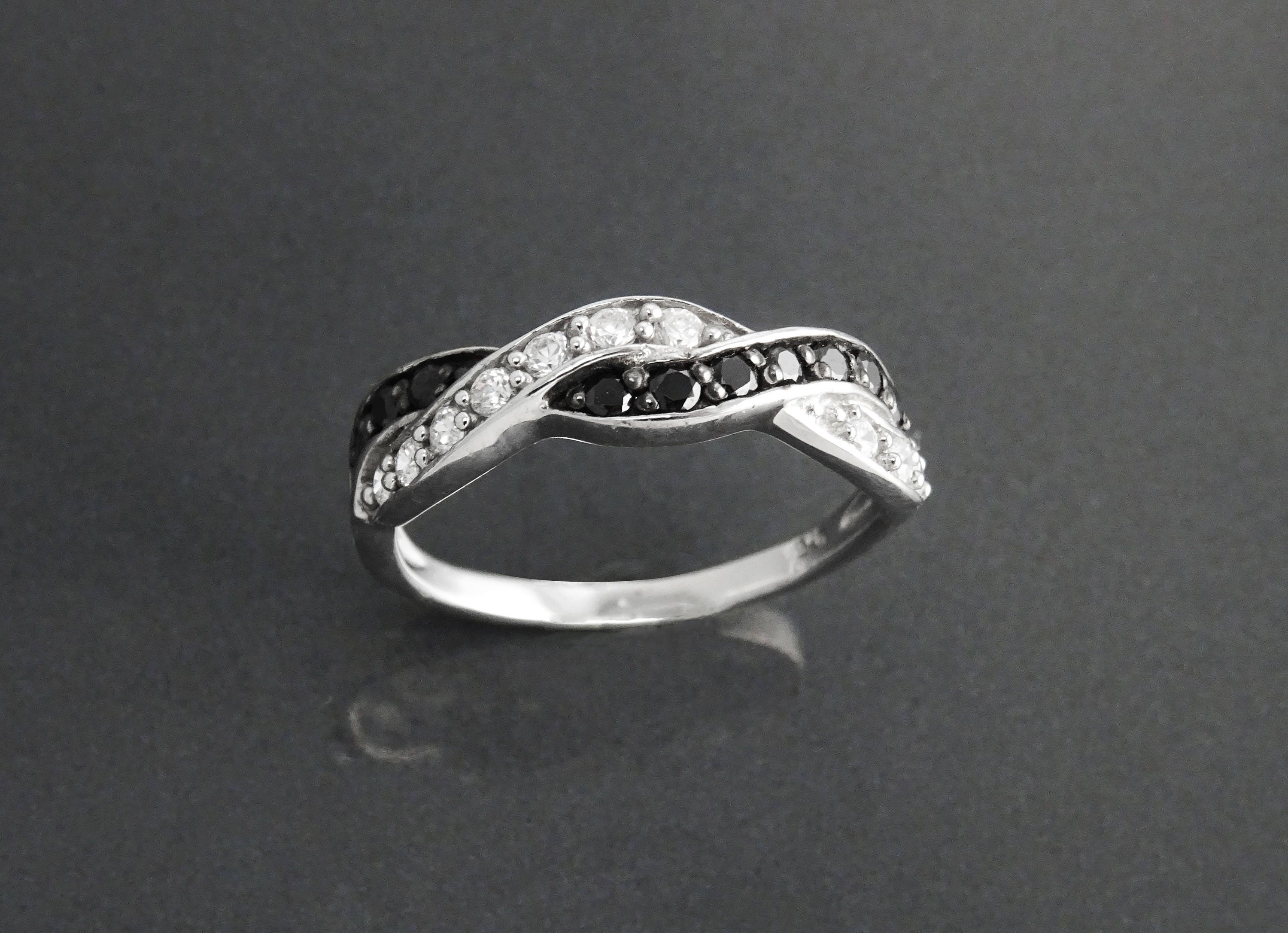 Black and White Diamond Twist Ring by KRAMIKE • Crossing Two Colors Ring • Sterling Silver • Gift For Her • Perfect Anniversary Gift • KR068