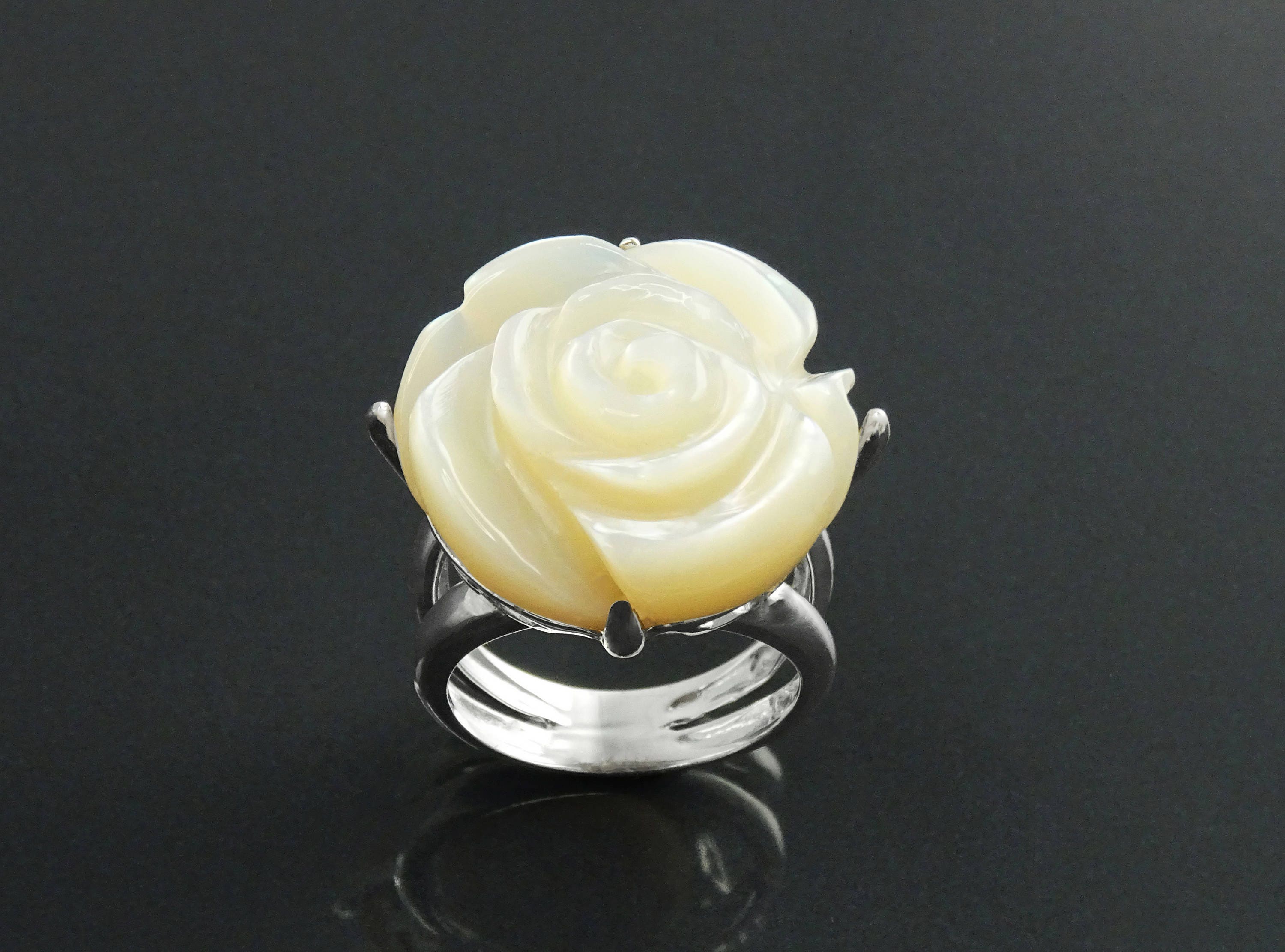 Rose Flower Ring, Sterling Silver, Hand Engraved stone, Mother of Pearl, Hand cut Rose Ring, Unique Floral Ring, Romantic Flower Ring, MOP