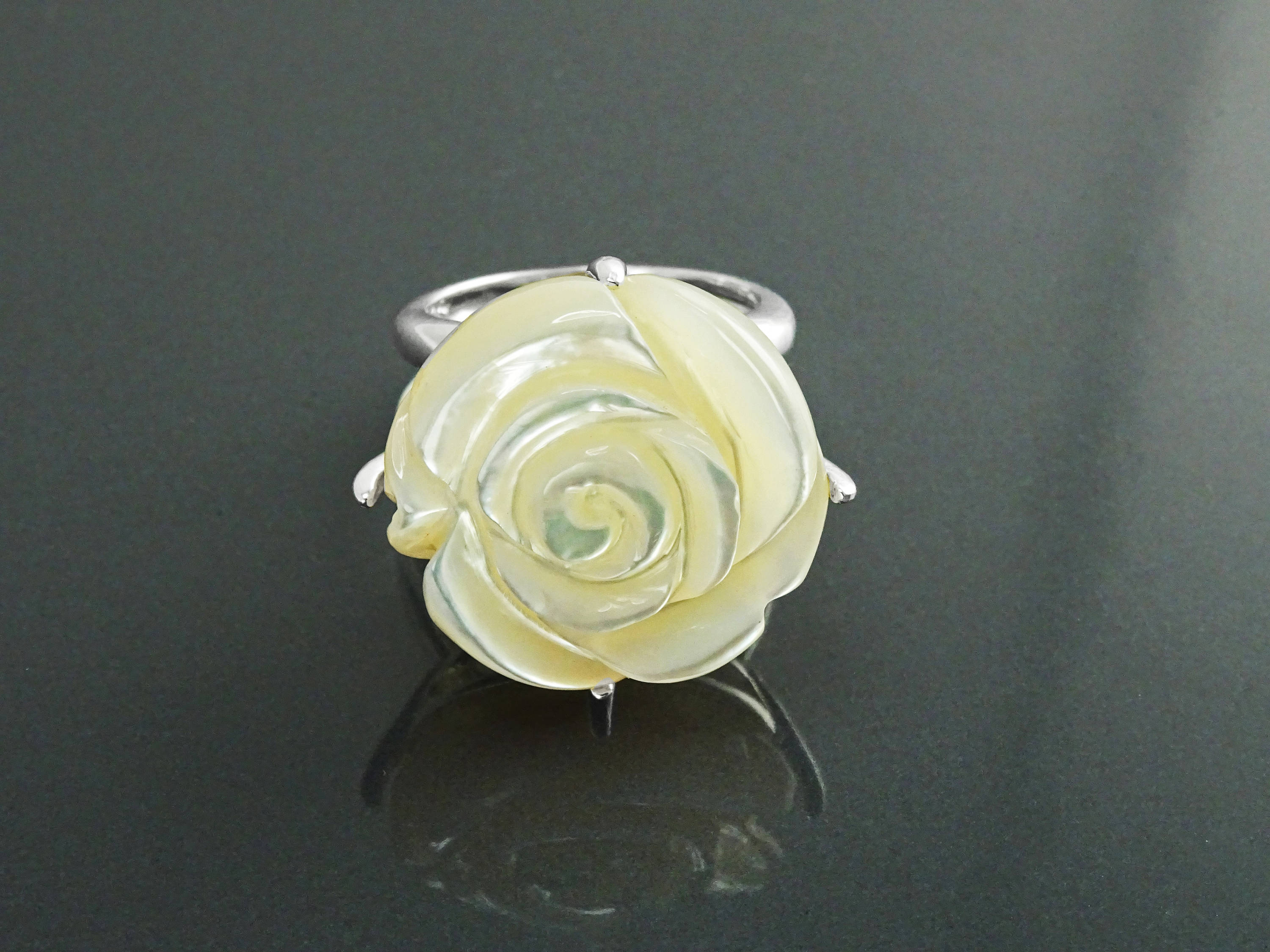 Rose Flower Ring, Sterling Silver, Hand Engraved stone, Mother of Pearl, Hand cut Rose Ring, Unique Floral Ring, Romantic Flower Ring, MOP