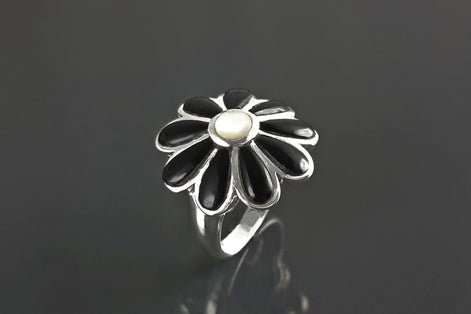 Sterling Silver Daisy Ring, White Mother of Pearl, Black Onyx Petals, Floral Band