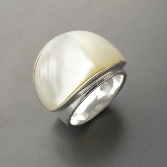 White MOP Wide Ring - Sterling Silver 925 - Mother of Pearl - Boho Ring - White shell - Large Silver Ring - Genuine MOP. Small Size Ring.