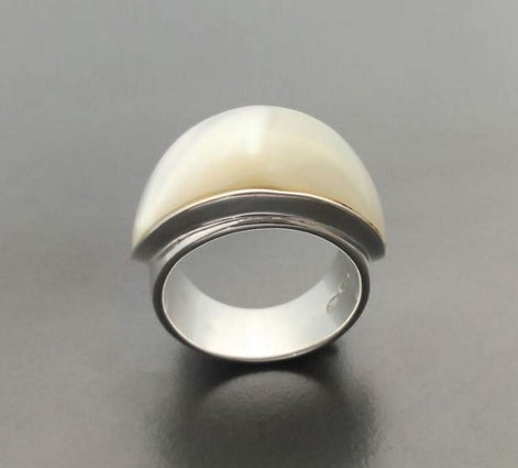 White MOP Wide Ring - Sterling Silver 925 - Mother of Pearl - Boho Ring - White shell - Large Silver Ring - Genuine MOP. Small Size Ring.