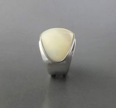 White MOP Wide Ring - Sterling Silver 925 - Mother of Pearl - Boho Ring - White shell - Large Silver Ring - Genuine MOP. Small Size Ring.