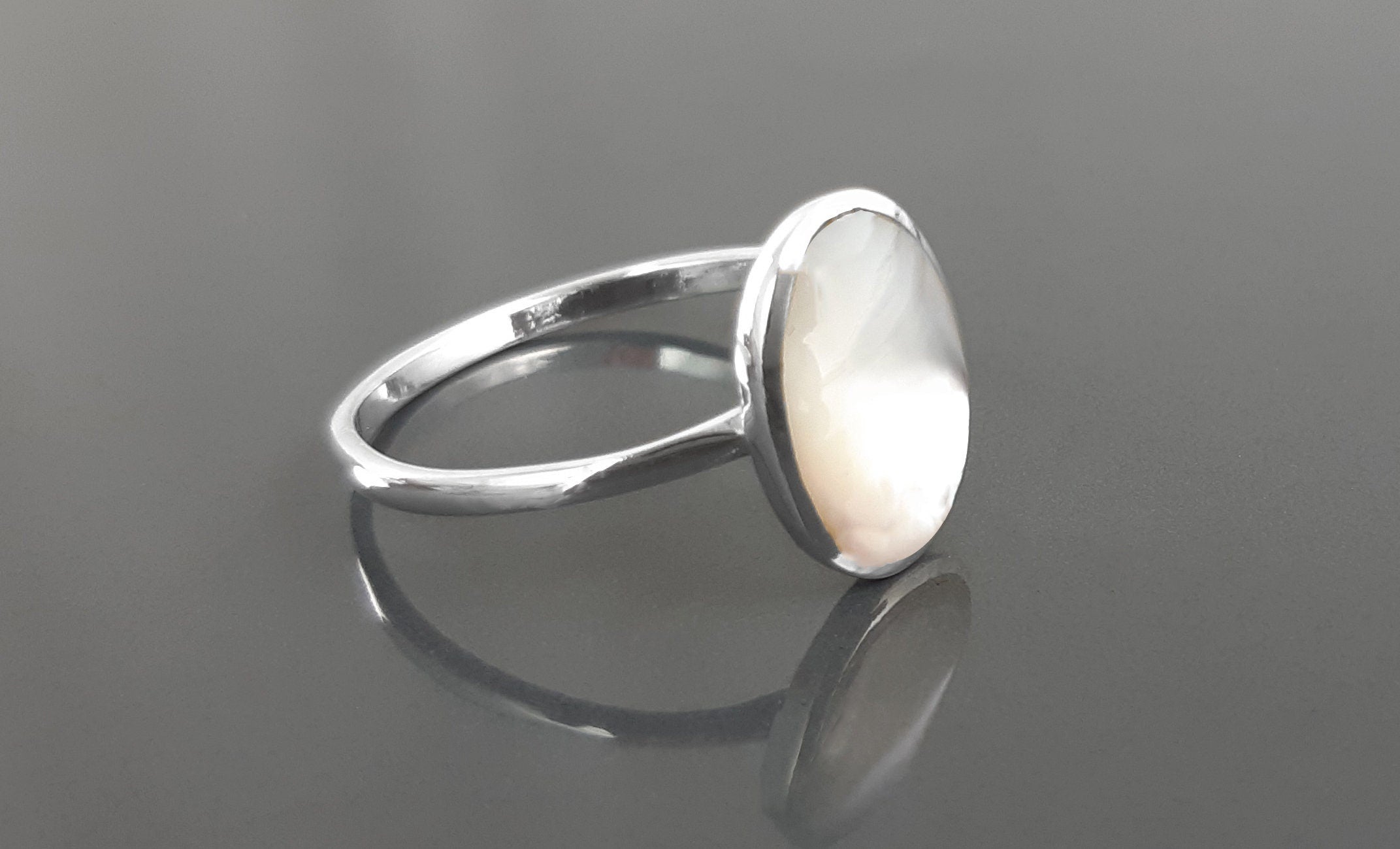 Flat Oval Ring, Sterling Silver Genuine Mother of Pearl Gemstone with Rainbow reflection, Small Everyday jewelry, Modern Minimalist Style