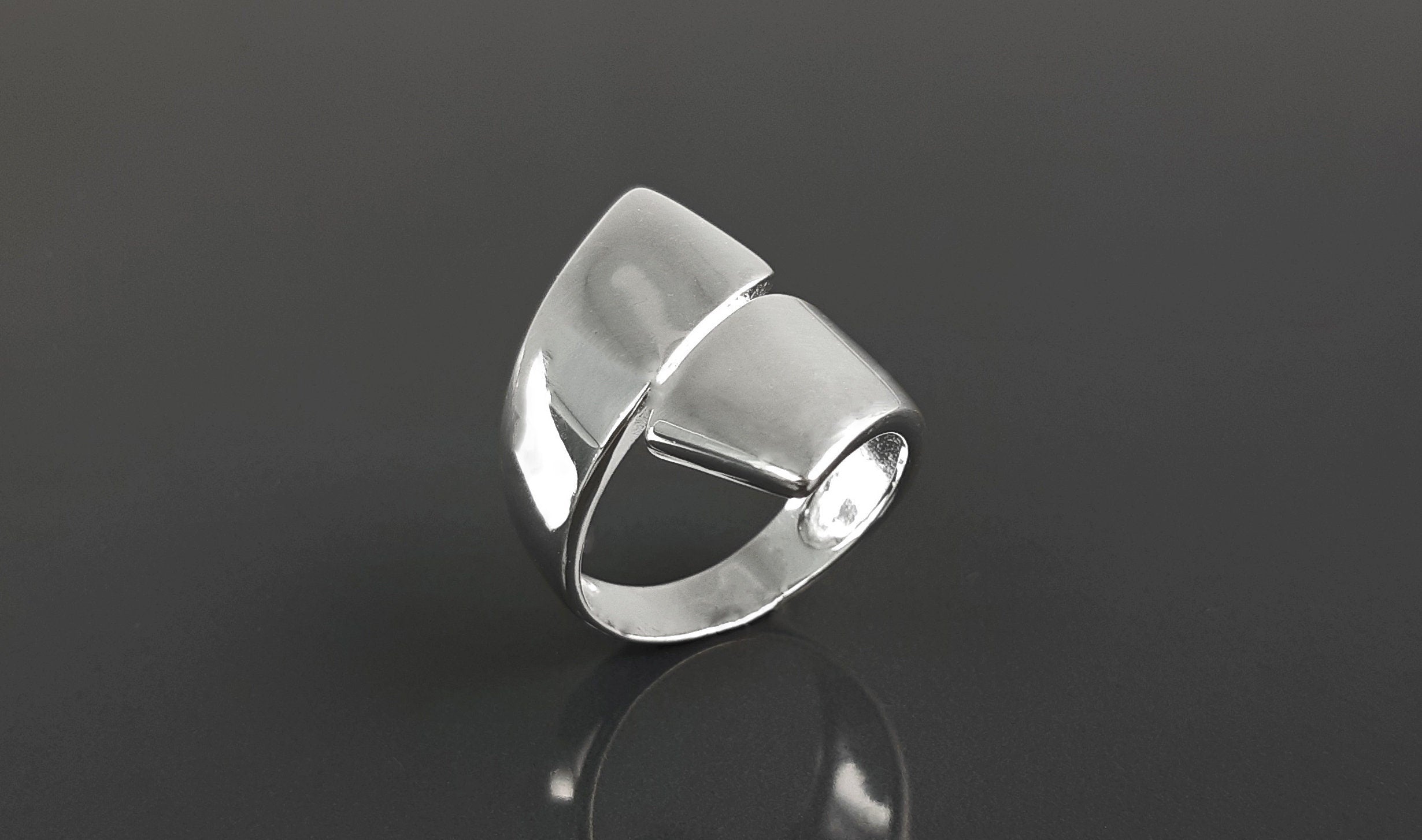 Sterling Bypass Ring, 925 Silver, Large Crossing Ring, Wrap Ring, Cross Ring, Modern Wide jewelry, Wrapping Band Ring