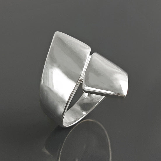 Sterling Bypass Ring, 925 Silver, Large Crossing Ring, Wrap Ring, Cross Ring, Modern Wide jewelry, Wrapping Band Ring