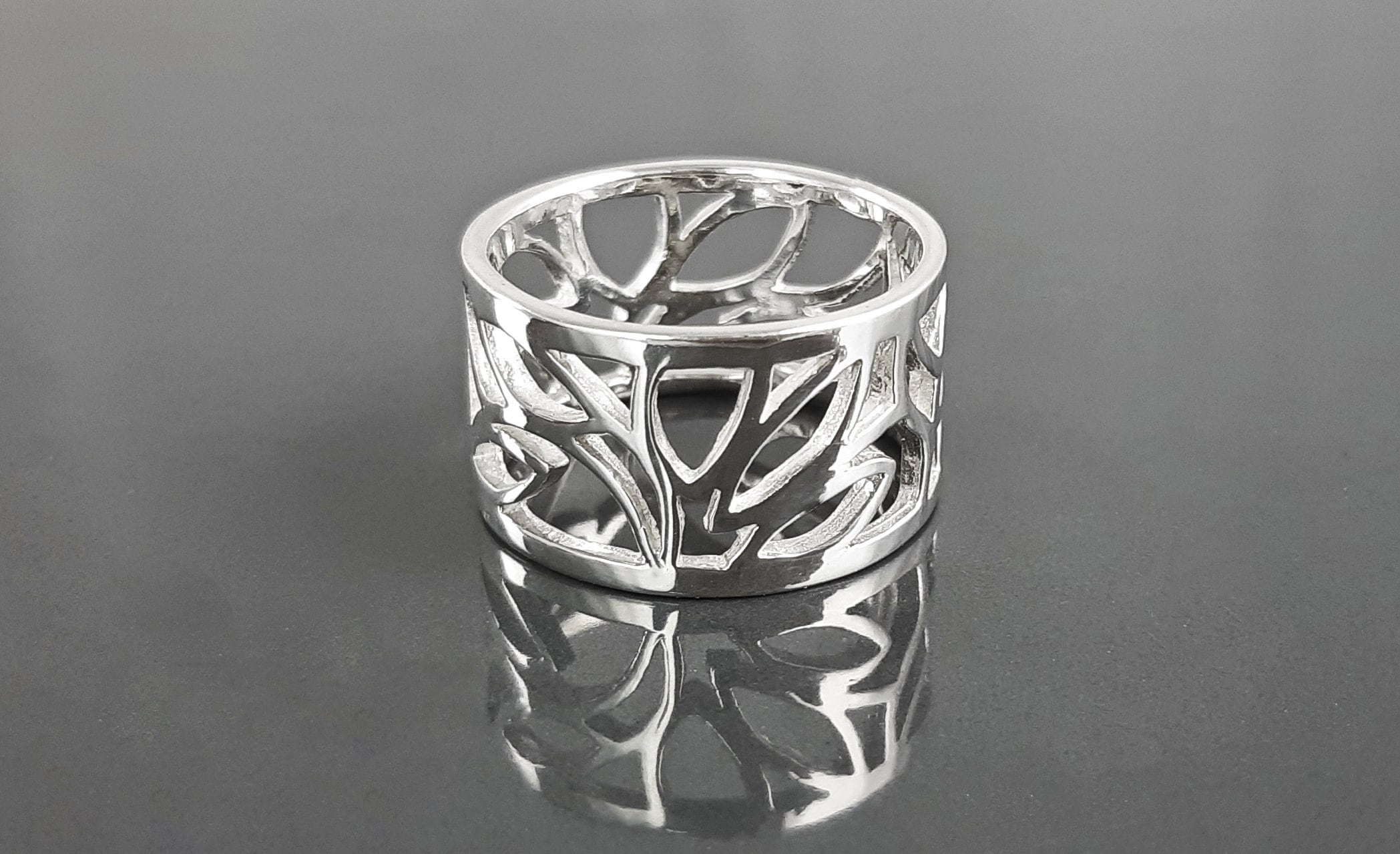 Sterling Silver Tree of Life Filigree Ring, Engraved Leaf Band Jewelry
