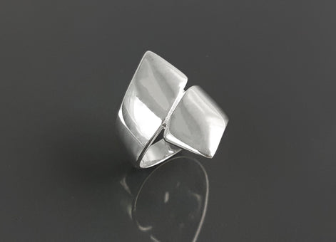 Sterling Bypass Ring, 925 Silver, Large Crossing Ring, Wrap Ring, Cross Ring, Modern Wide jewelry, Wrapping Band Ring