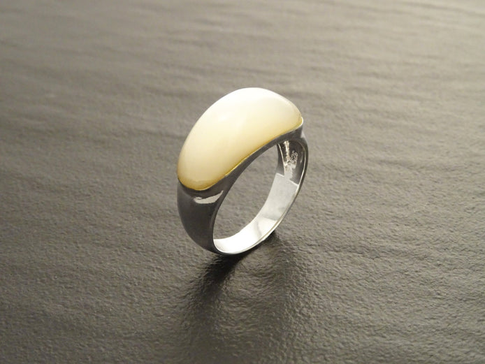 White Stone Ring, Sterling Silver, Mother of Pearl Shell, Domed Stone Ring, Dome Ring, Horizontal Ring, Woman Modern Jewelry