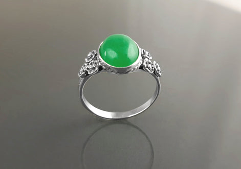 Jade ring, sterling silver, genuine Natural green jade oval stone, dainty small green gemstone jewelry, comfortable vintage style