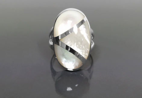 White Oval Ring, Sterling Silver, Genuine Mother of Pearl Shell, Oval Modern Design Ring, Original Geometric Stone Ring