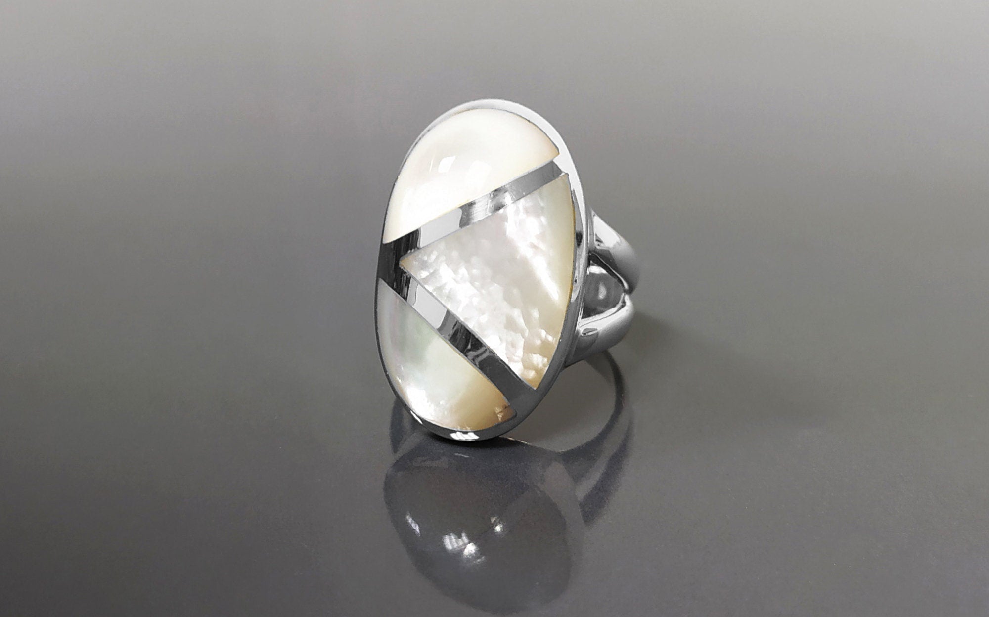 White Oval Ring, Sterling Silver, Genuine Mother of Pearl Shell, Oval Modern Design Ring, Original Geometric Stone Ring