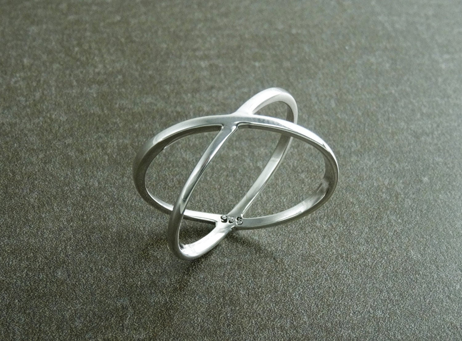 Criss Cross Ring, Silver X Ring, Cross Ring, Popular X Ring, X-Ring, criss-cross ring, silver ring, statement X ring, women, popular ring