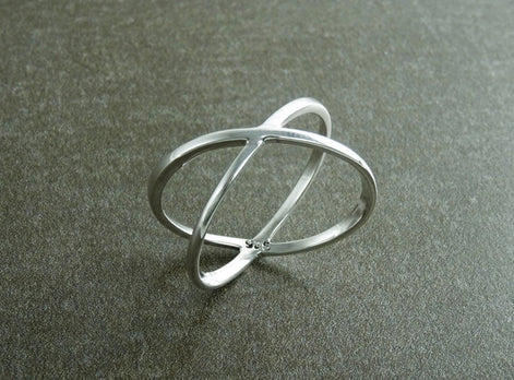 Criss Cross Ring, Silver X Ring, Cross Ring, Popular X Ring, X-Ring, criss-cross ring, silver ring, statement X ring, women, popular ring