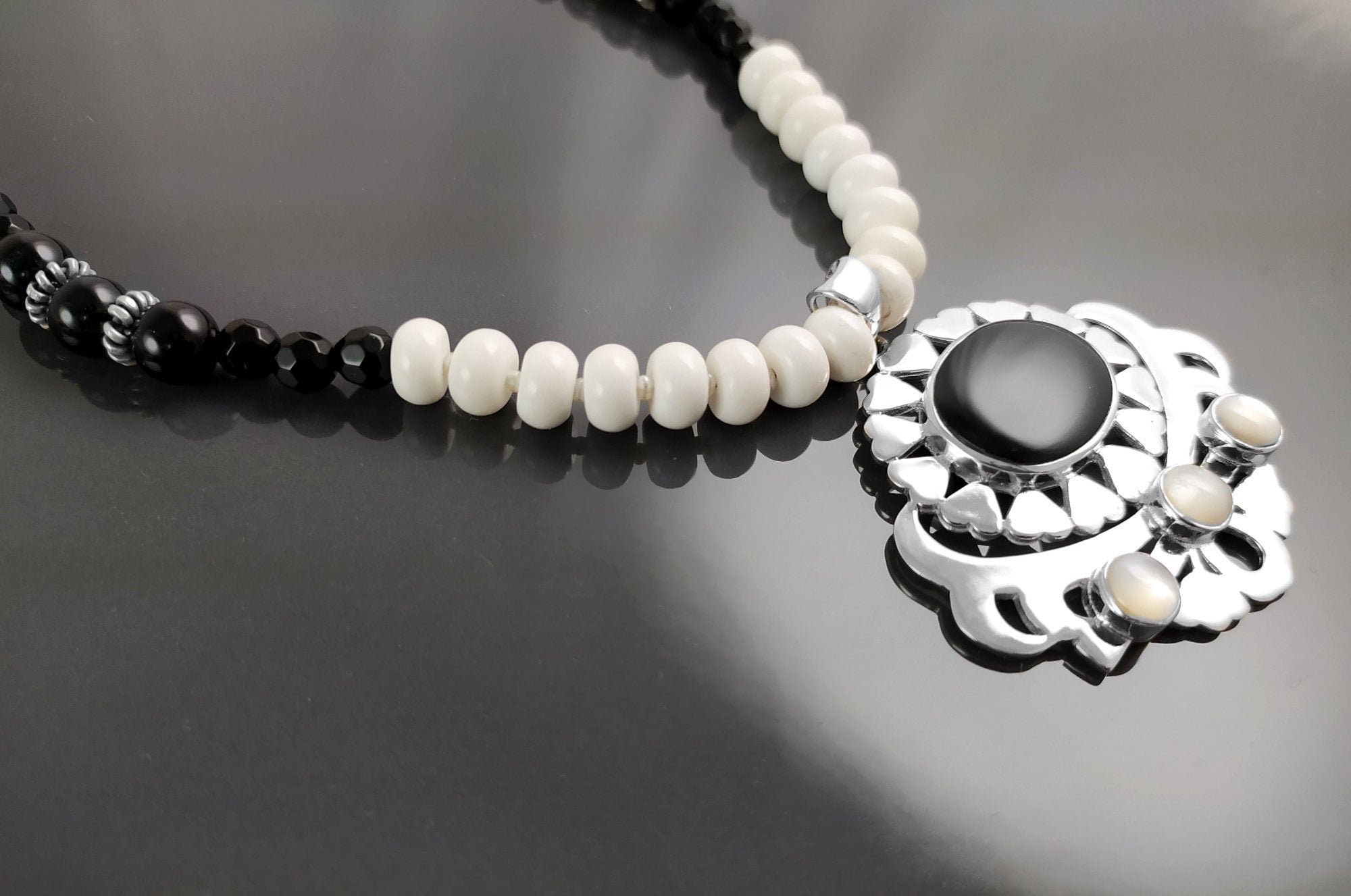 Boho Black Necklace, Sterling Silver, White agate and Black Onyx Gemstones, Adjustable Stone Necklace Choker, Spiritual Jewelry