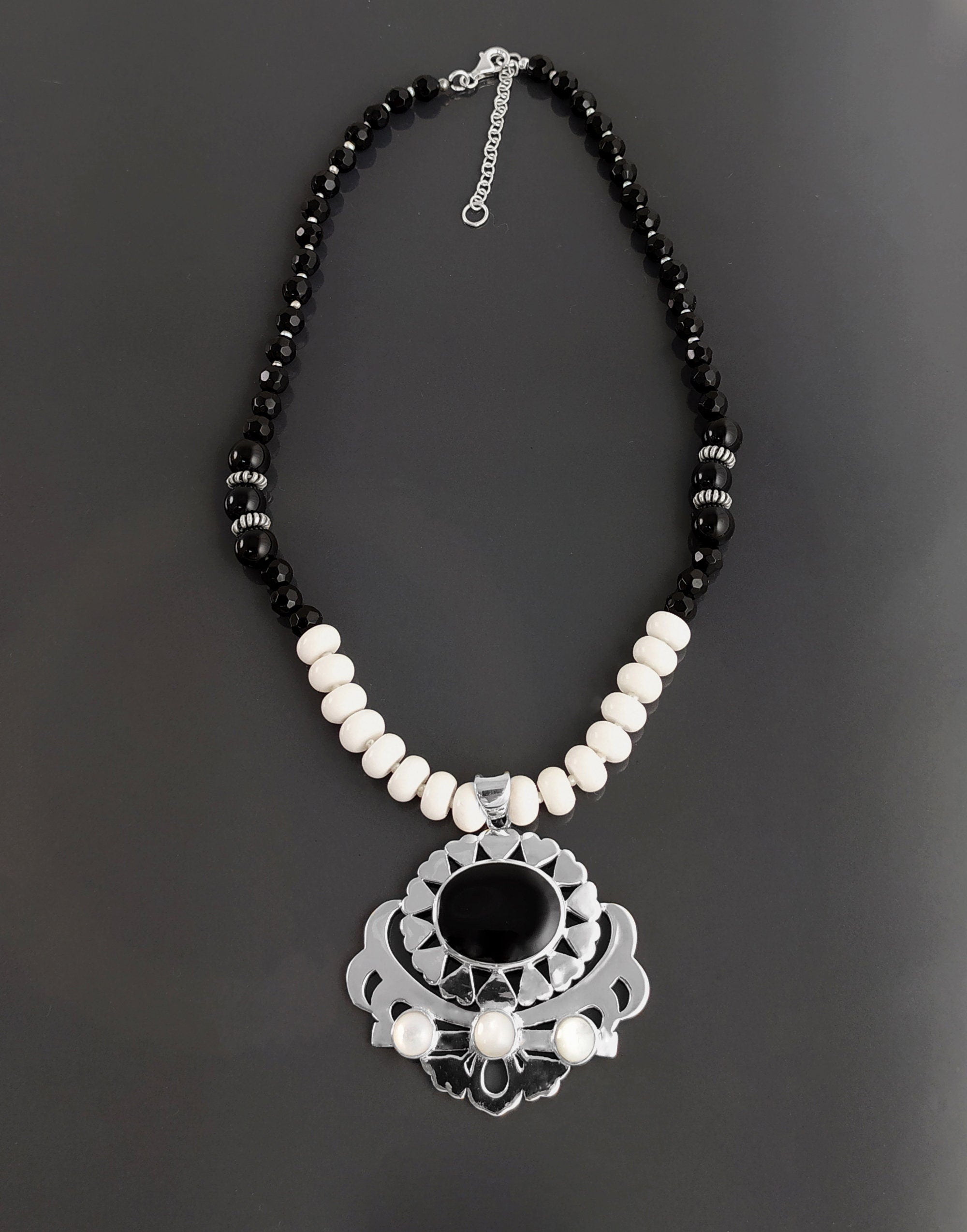 Boho Black Necklace, Sterling Silver, White agate and Black Onyx Gemstones, Adjustable Stone Necklace Choker, Spiritual Jewelry