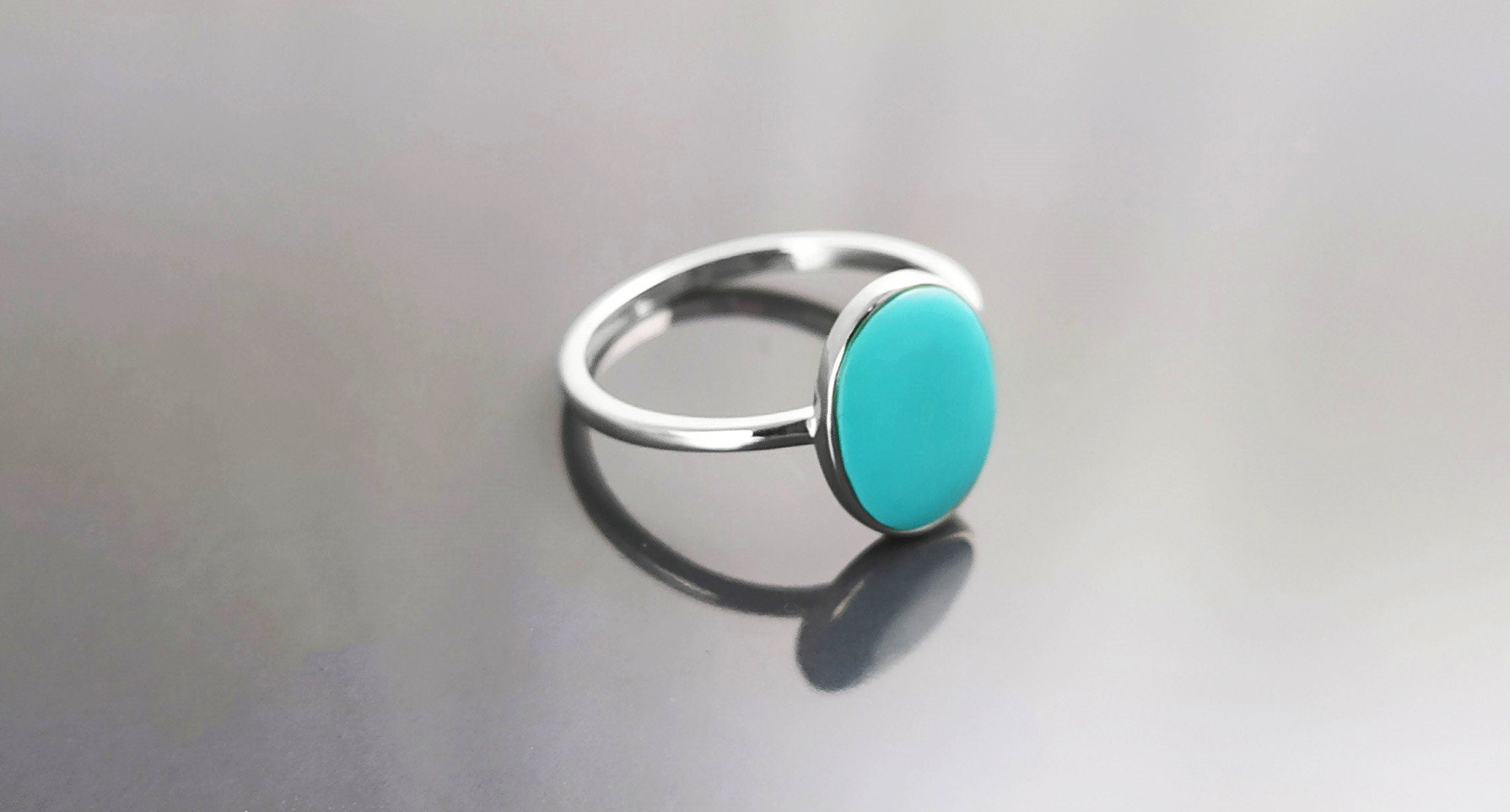 Oval Turquoise Ring, Sterling Silver, Flat Genuine Turquoise stone, Small Everyday blue Stone jewelry, Modern Minimalist Style Ring