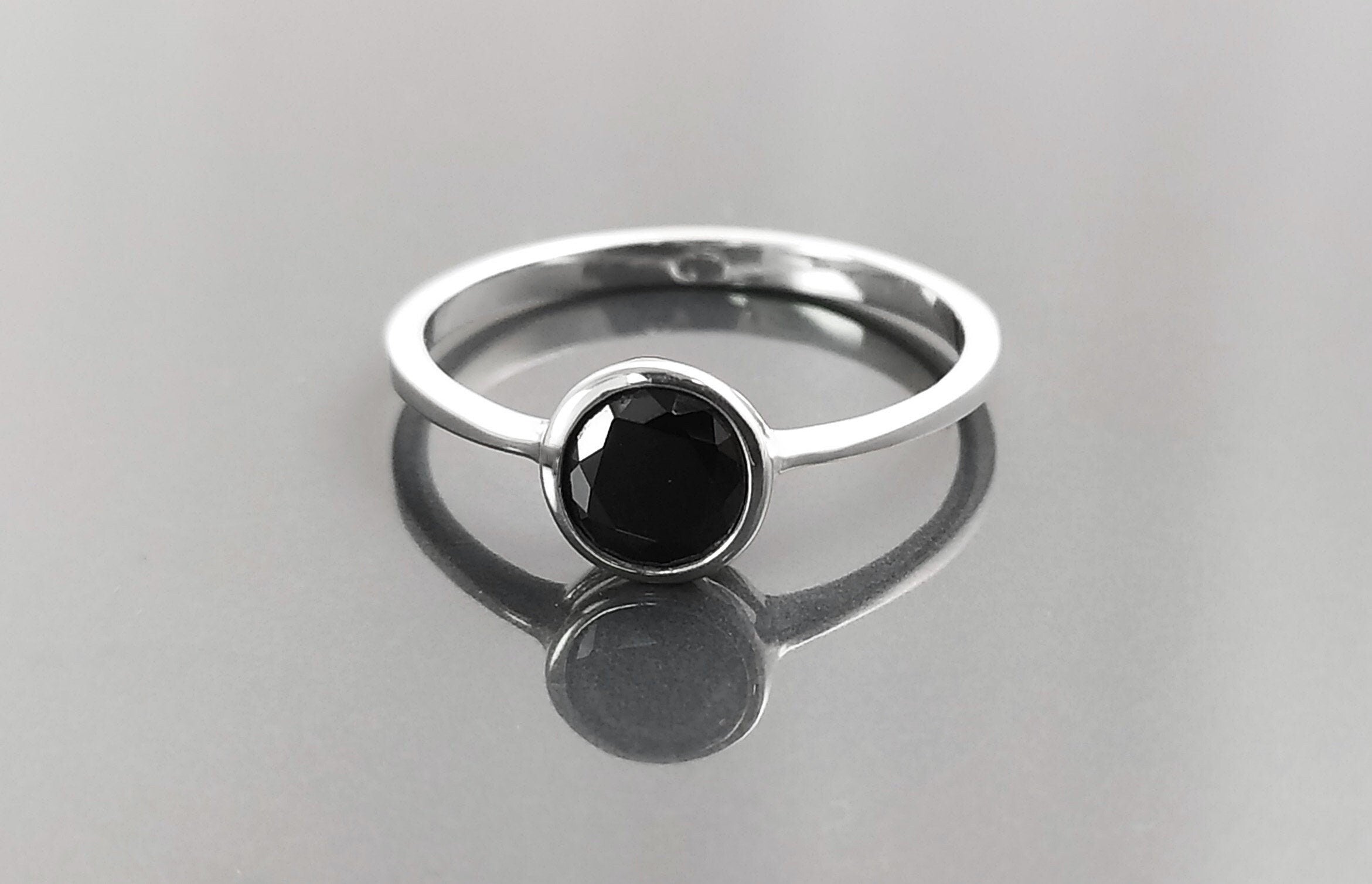 Black Solitaire Ring, Sterling Silver, Comfortable Low Closed Setting Single Black Cz Round Stone , Minimalist Promise Solitaire Jewelry