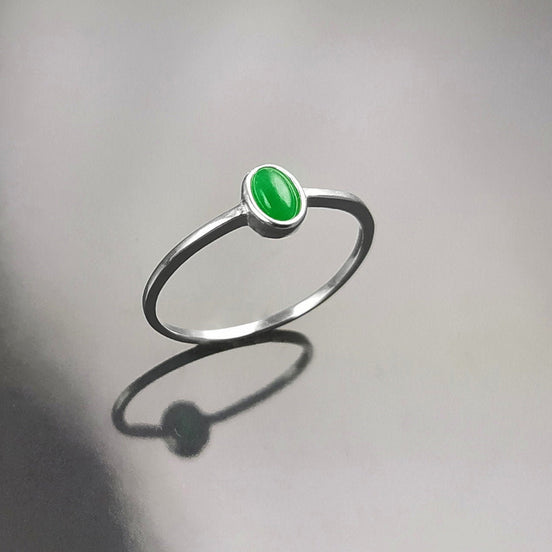 Green Jade Ring, Sterling Silver, Modern Minimalist Tiny Ring, Small Oval Stone, Genuine Jade Gemstone, Small Everyday Ring, Dainty Ring