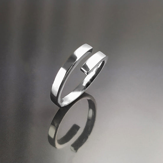 Open Crossing band Ring, Sterling Silver, Bypass Wrap Ring, Modern Wrapping jewelry, Square Wire Band Ring, Strong Square Cross Ring