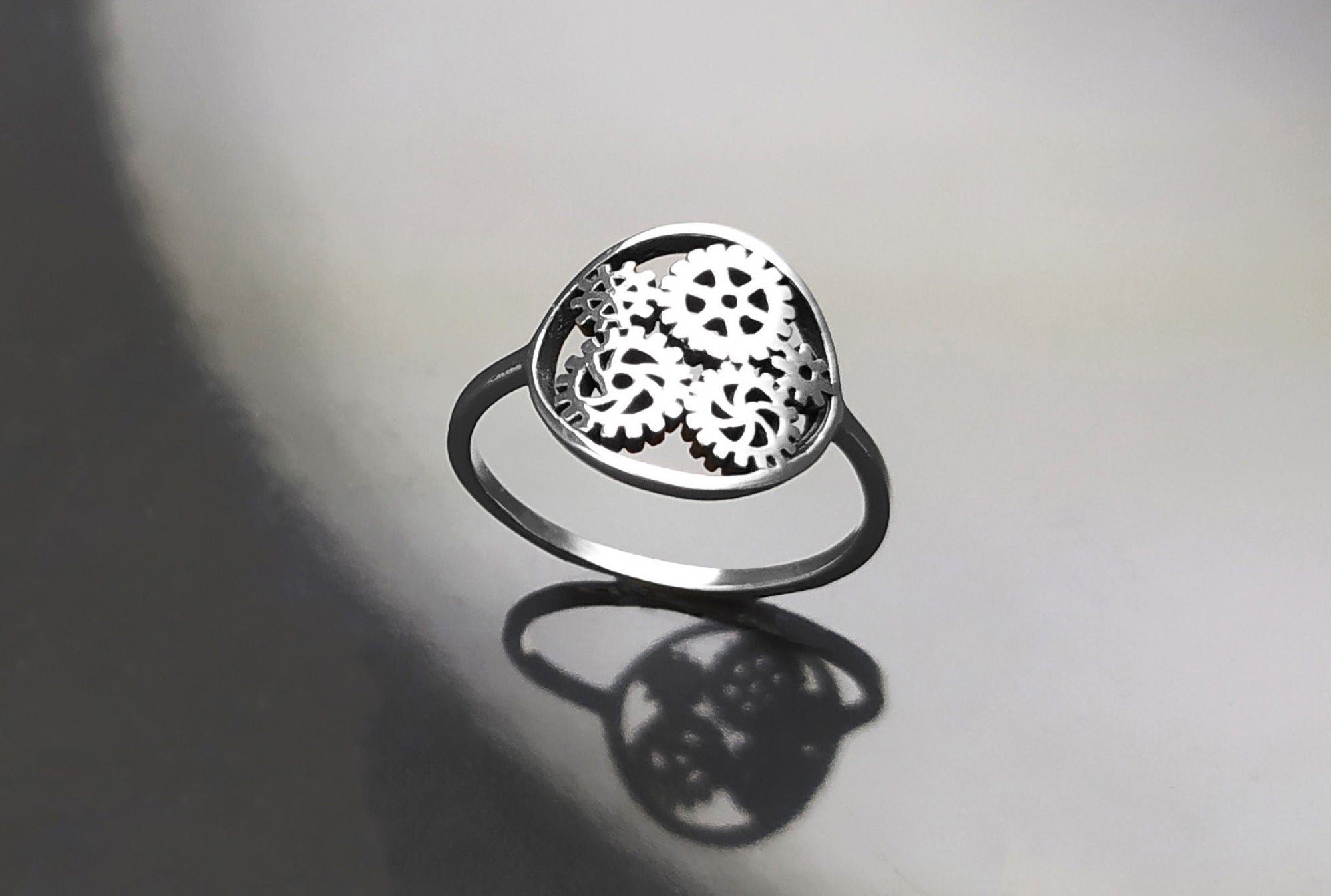 Engrenages ring, sterling silver, gear ring, engineering jewelry, clock mechanical jewelry, transmission ring, Steampunk Geometry Round Ring