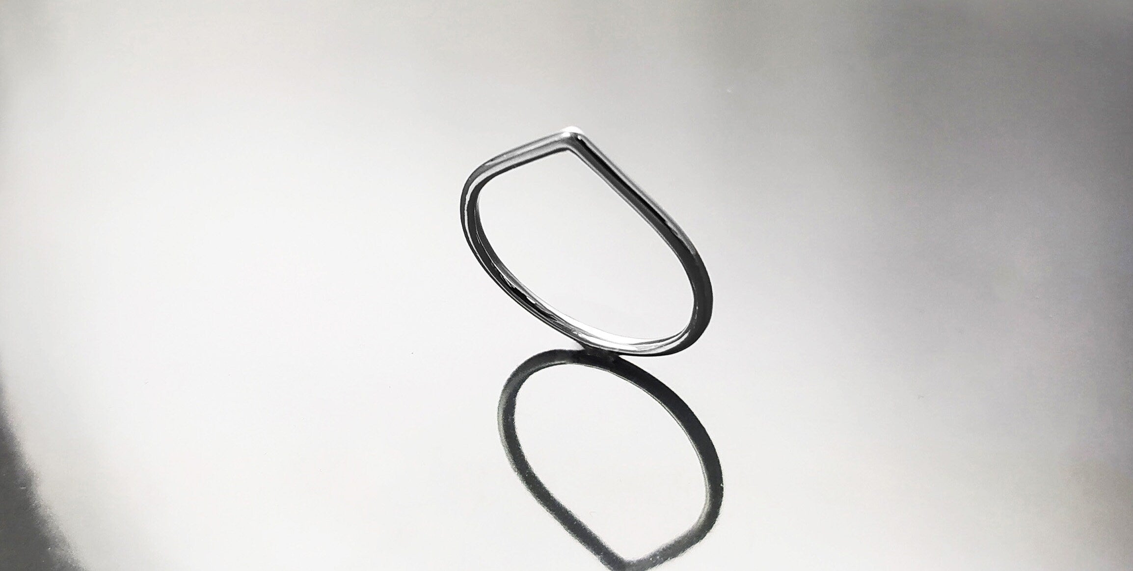 Chevron ring, sterling silver, Thorn pointy ring, V Band Ring, Spike Ring, Pick Ring, Stackable Peak Modern Minimalist Ring