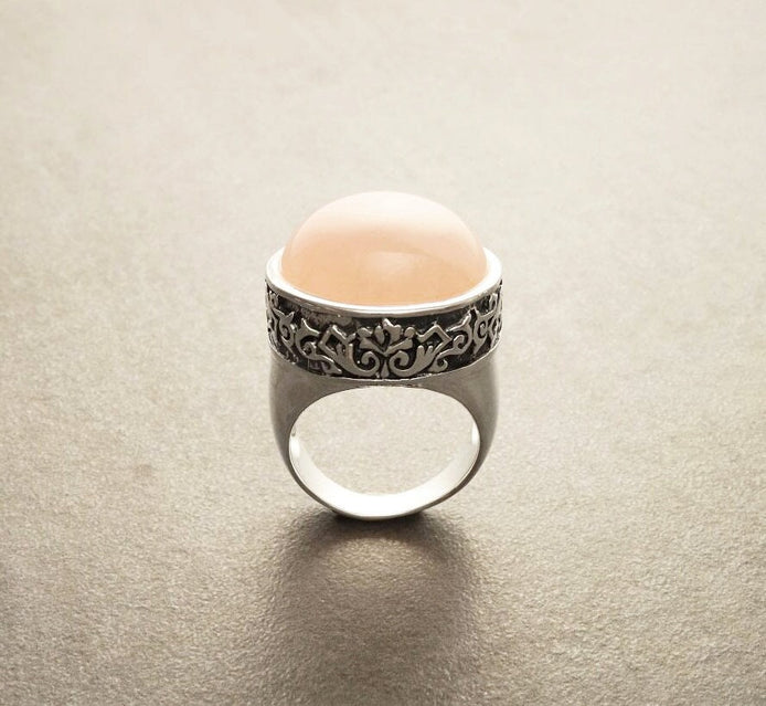 Rose Quartz Sterling Silver Ring, Vintage Victorian Design, Statement Pink Vintage Designed Pattern