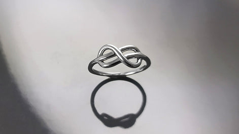 Celtic Promise Ring, Sterling Silver, Infinity Ring, Knot Norse Celtic Crossing Band, Infinite Ring, Sign of Eternal Love or Friendship Gift
