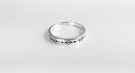 Forward Arrow Ring, Sterling Silver 925, Moving Forward Tattoo Engraved Band Ring, Native Indian Symbol Jewelry, silver Ring, Silver Band