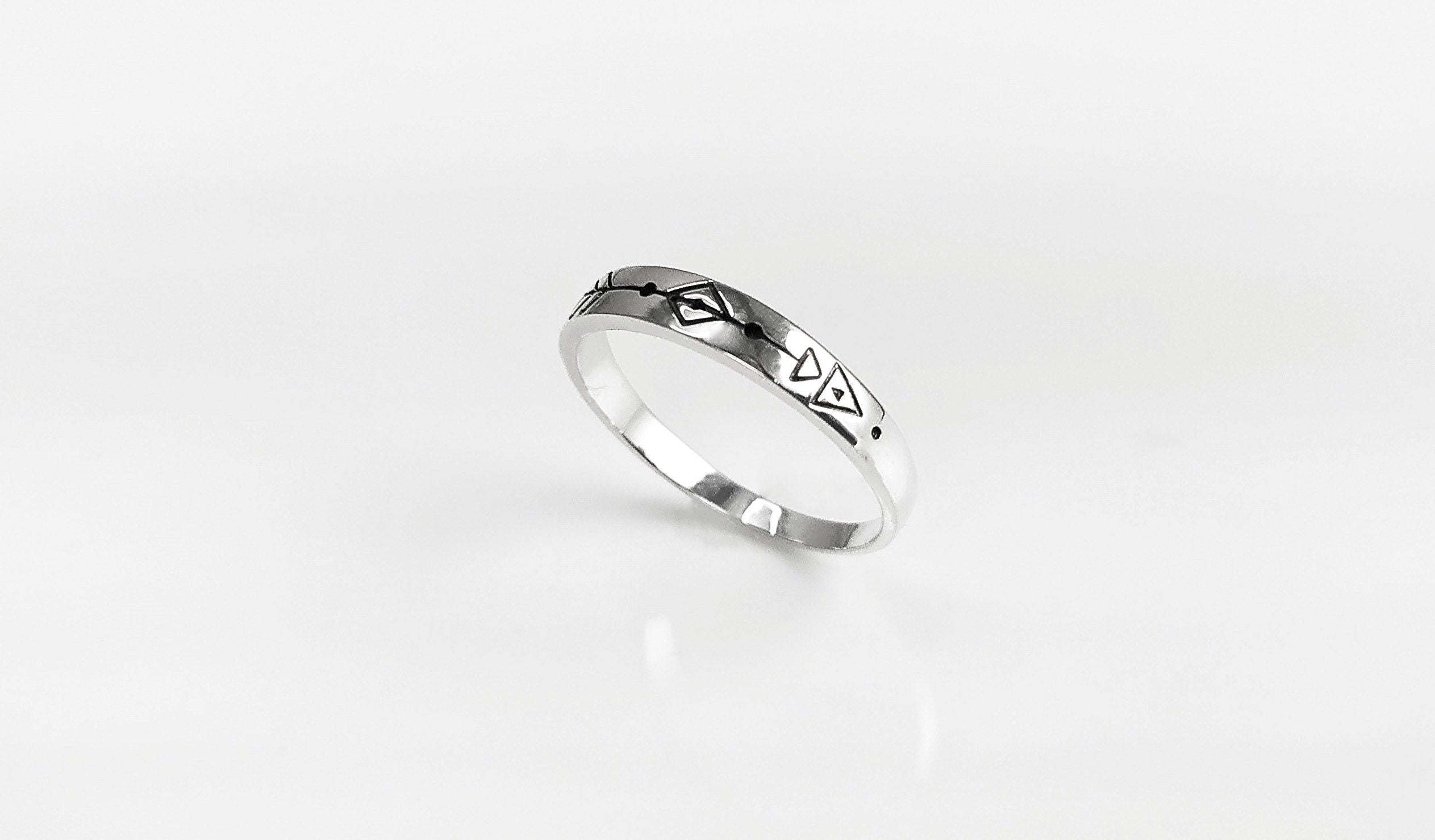 Forward Arrow Ring, Sterling Silver 925, Moving Forward Tattoo Engraved Band Ring, Native Indian Symbol Jewelry, silver Ring, Silver Band